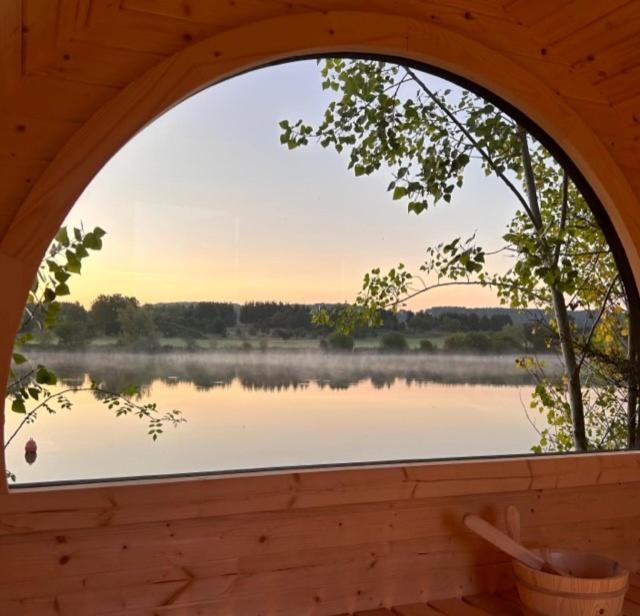 'Swan' Lakeview Lodge Bishampton المظهر الخارجي الصورة